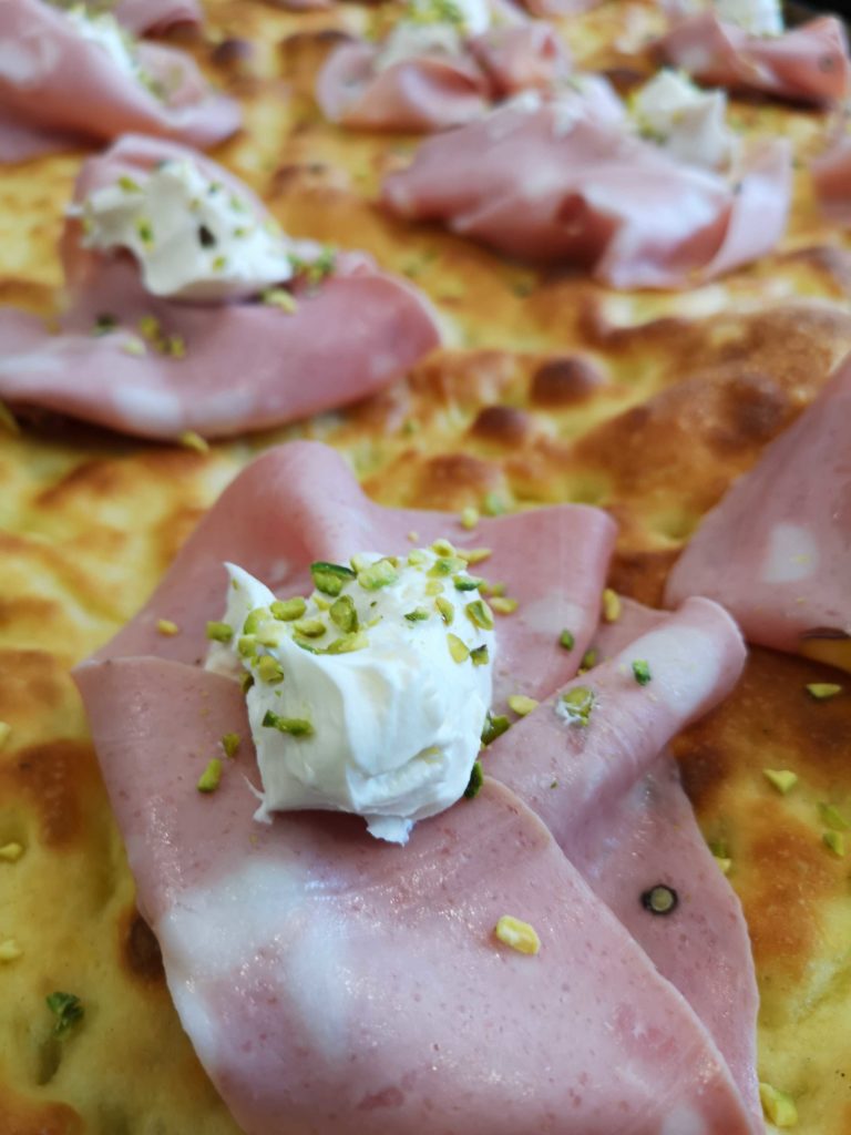 finally, Focaccia mortadella... Sesamo